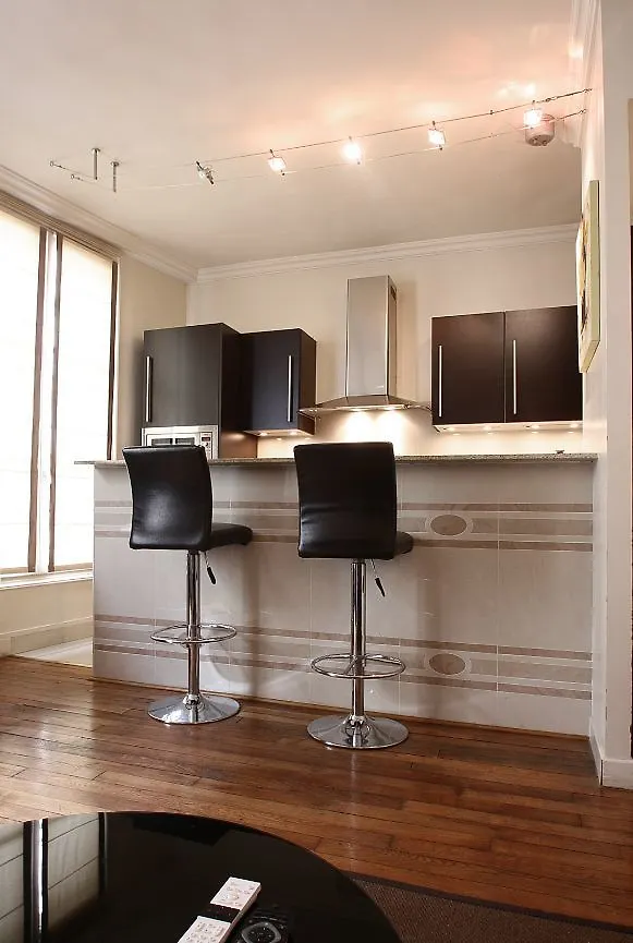 Apts Bridgestreet Montparnasse 4* Ольне-су-Буа